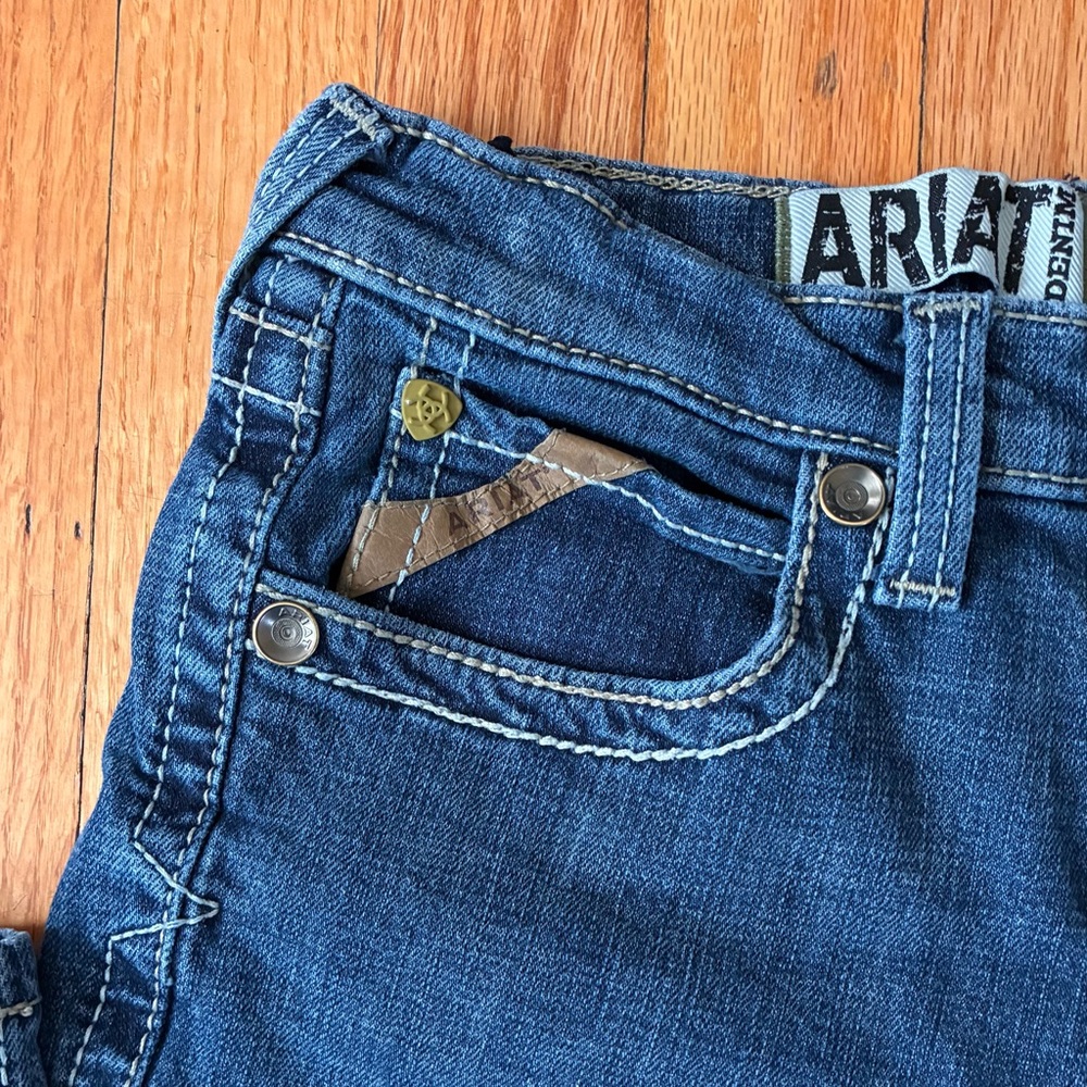 Ariat B5 Slim Fit Straight Leg Boys' Jeans - Picture 3 of 12
